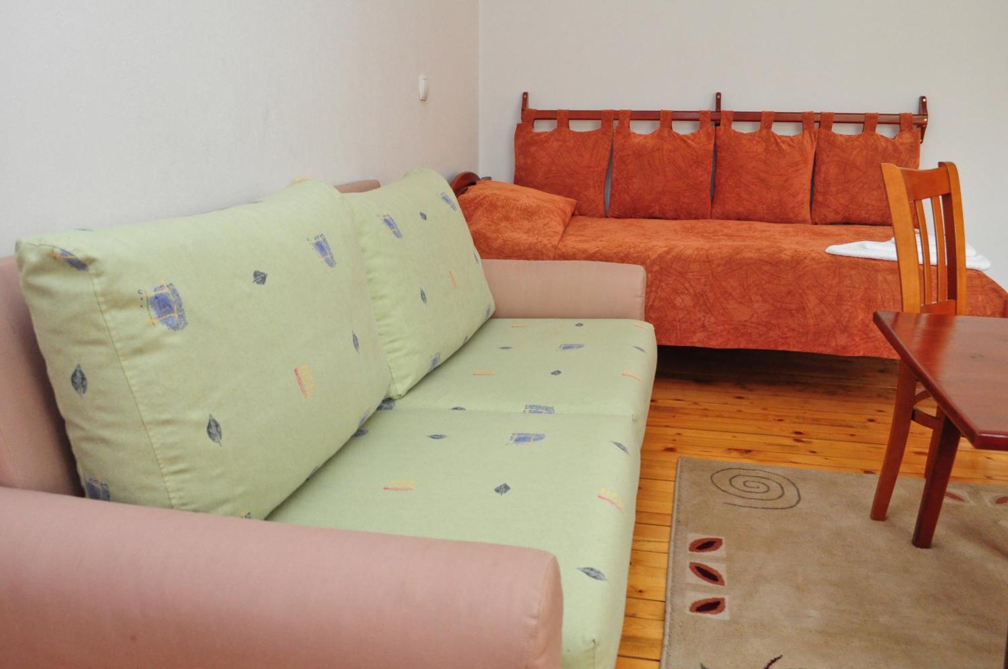 Kris Guest House Dewin Zimmer foto