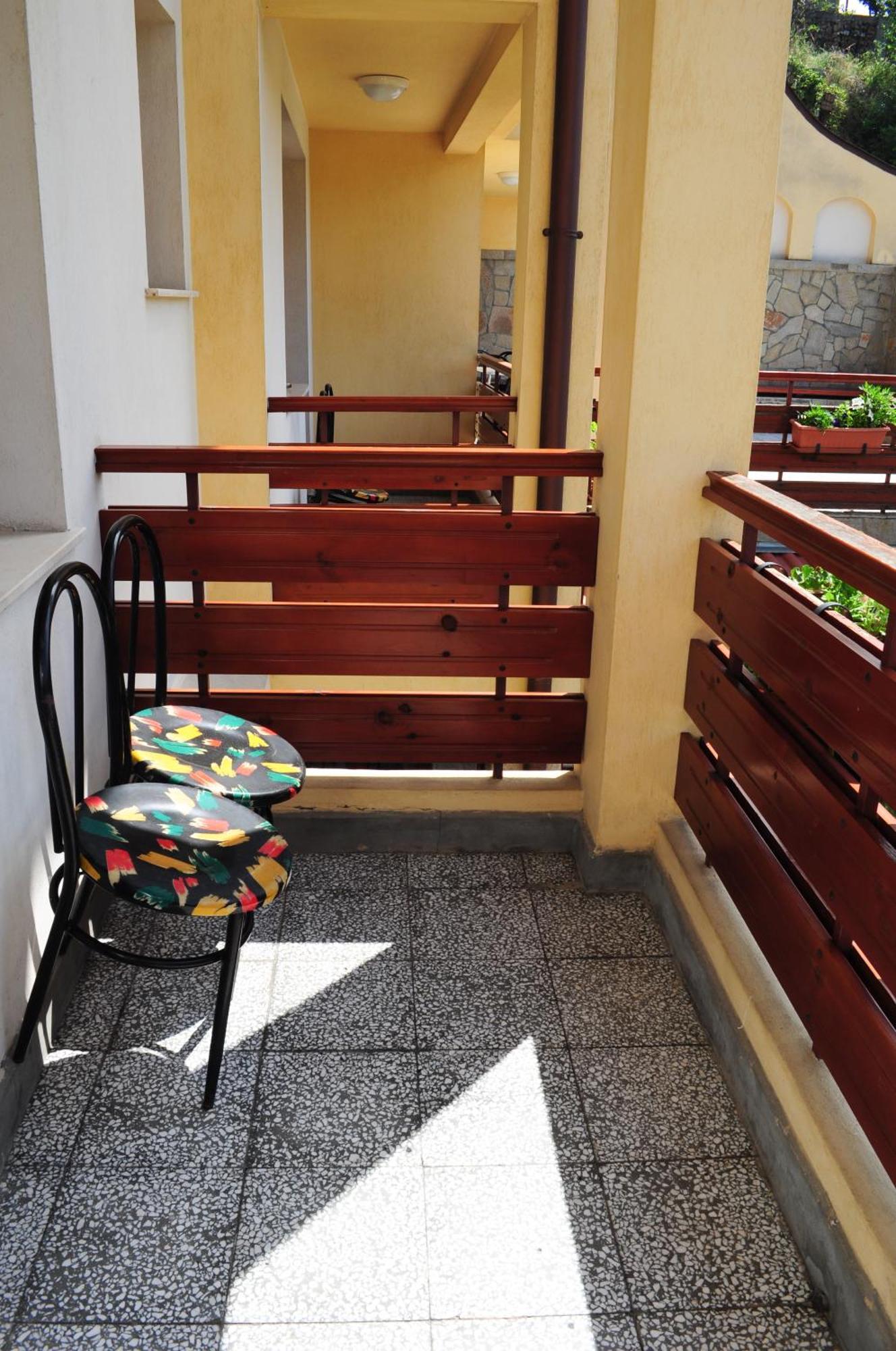 Kris Guest House Dewin Zimmer foto